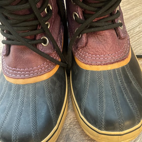 Sorel Snow Boots Size 9 - Picture 4 of 6